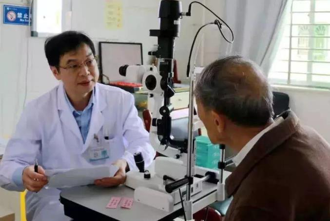 老花眼鏡怎么配更好？