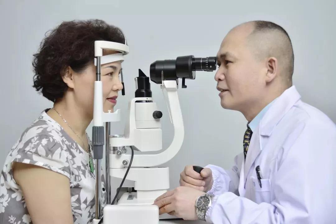 我在店里驗光，網(wǎng)上配鏡行嗎？