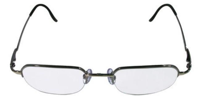 美麗島多焦鏡：老花眼配戴老花鏡，千萬不要網(wǎng)購成品鏡